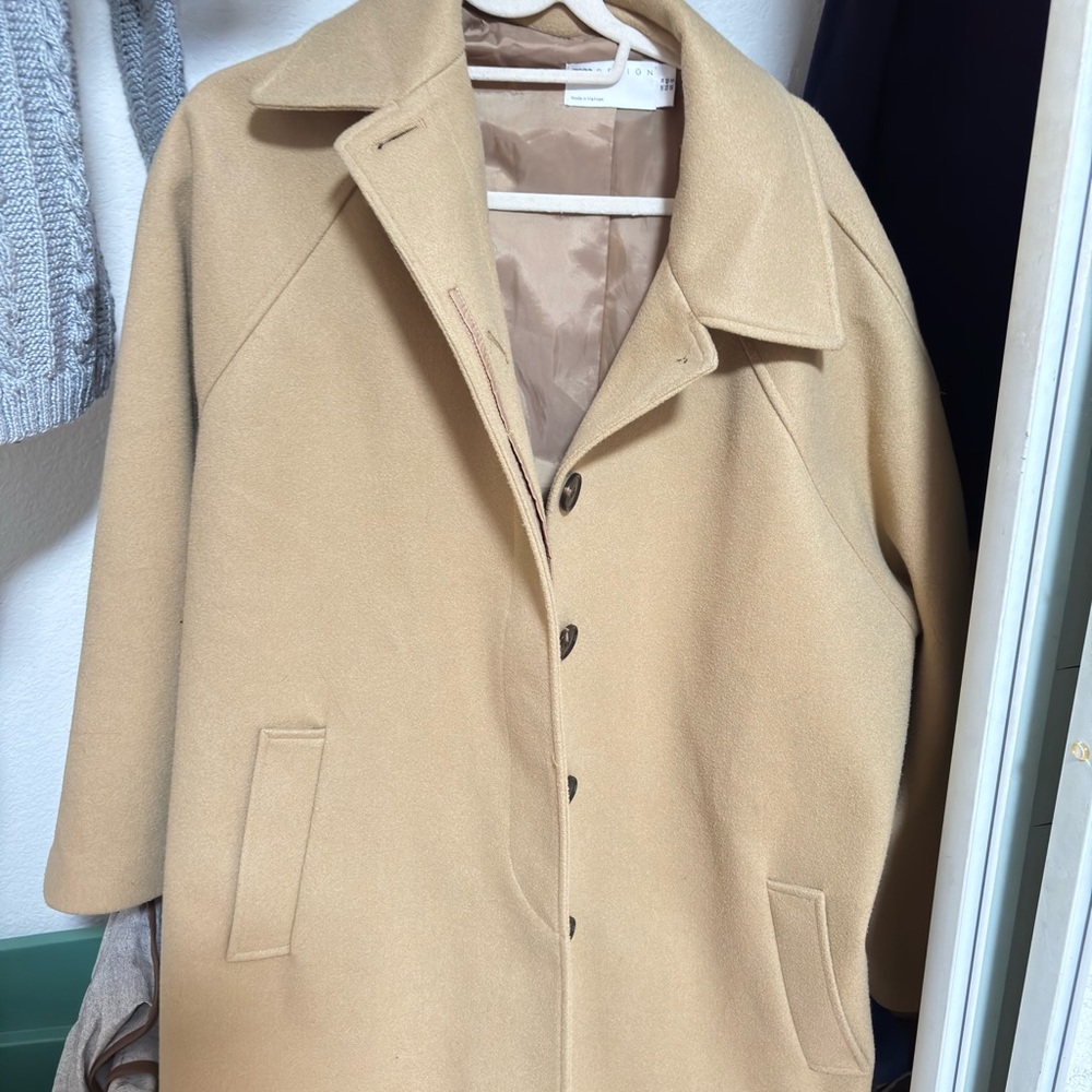 Tan Trench Coat with Notched Lapel and Relaxed Fit